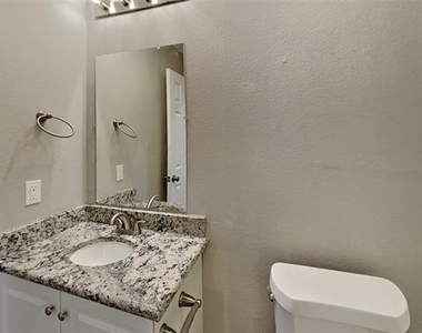 106 Rock Meadow Trail - Photo Thumbnail 19