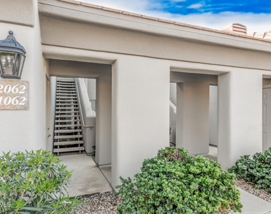7401 W Arrowhead Clubhouse Drive - Photo Thumbnail 5