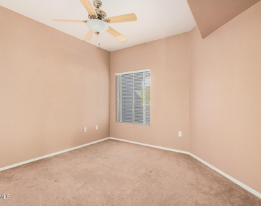 7401 W Arrowhead Clubhouse Drive - Photo Thumbnail 21