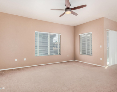 7401 W Arrowhead Clubhouse Drive - Photo Thumbnail 10