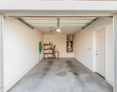 7401 W Arrowhead Clubhouse Drive - Photo Thumbnail 27