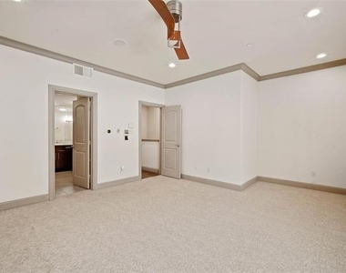 3142 Ross Avenue - Photo Thumbnail 11