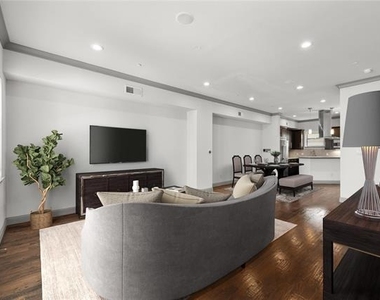 3142 Ross Avenue - Photo Thumbnail 3