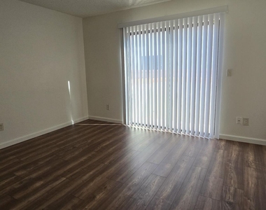 16510 E Palisades Boulevard - Photo Thumbnail 11