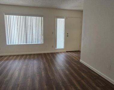 16510 E Palisades Boulevard - Photo Thumbnail 4