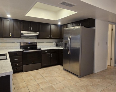 16510 E Palisades Boulevard - Photo Thumbnail 9