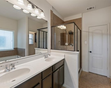 1636 Quail Grove Drive - Photo Thumbnail 12