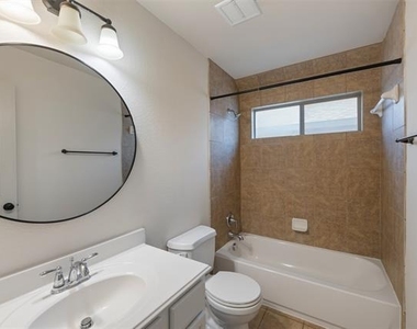 1636 Quail Grove Drive - Photo Thumbnail 25