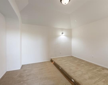 1636 Quail Grove Drive - Photo Thumbnail 18
