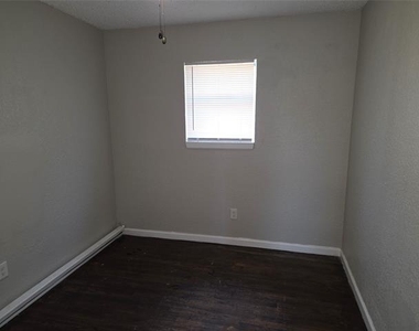 3910 Polly Street - Photo Thumbnail 7