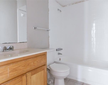 404 Pace Drive - Photo Thumbnail 19