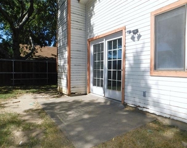 404 Pace Drive - Photo Thumbnail 20