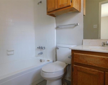 404 Pace Drive - Photo Thumbnail 14