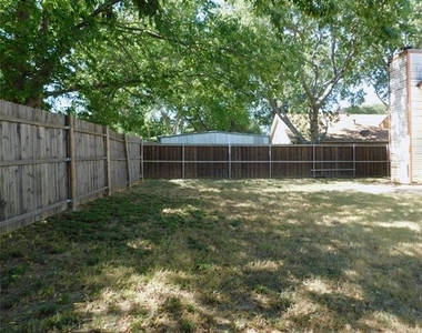 404 Pace Drive - Photo Thumbnail 22
