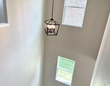 110 Brooks Drive - Photo Thumbnail 28