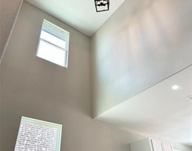 110 Brooks Drive - Photo Thumbnail 26