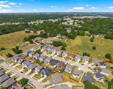 110 Brooks Drive - Photo Thumbnail 20