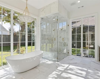 9143 Bluff Hollow Court - Photo Thumbnail 17
