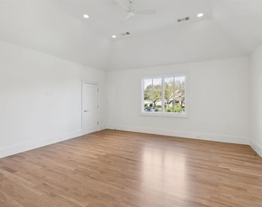 9143 Bluff Hollow Court - Photo Thumbnail 28