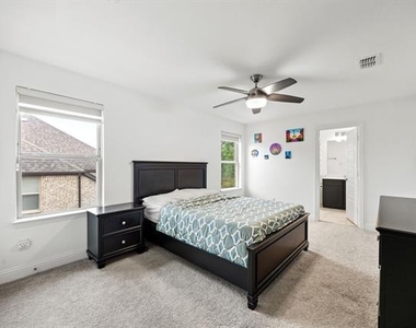 10736 Smoky Oak Trail - Photo Thumbnail 20