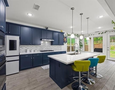 10736 Smoky Oak Trail - Photo Thumbnail 5