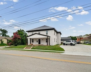 2005 Wesley Street - Photo Thumbnail 3