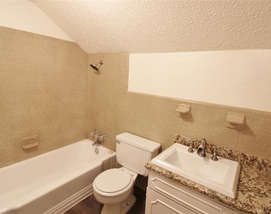 900 Valley Ridge Drive - Photo Thumbnail 14