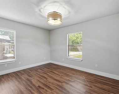 9011 Angora Street - Photo Thumbnail 18