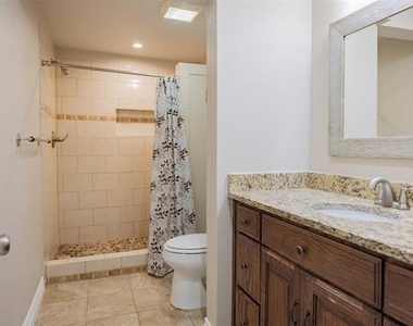 1126 Wilbur Street - Photo Thumbnail 6