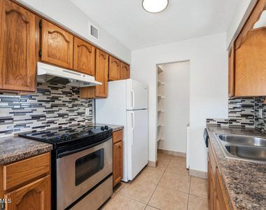 16657 E Gunsight Drive - Photo Thumbnail 9