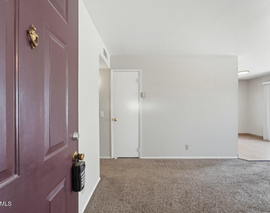 16657 E Gunsight Drive - Photo Thumbnail 3