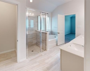 1004 Copper Smith Way - Photo Thumbnail 13