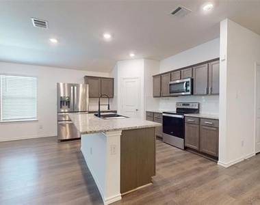 717 Cottonwood Way - Photo Thumbnail 8