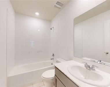 717 Cottonwood Way - Photo Thumbnail 13