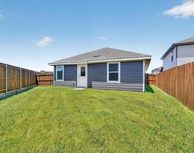 1128 Northfield Drive - Photo Thumbnail 19