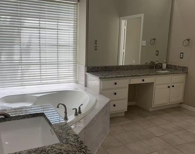 4645 Wales Drive - Photo Thumbnail 12
