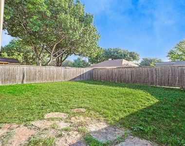 338 Edgewood Drive - Photo Thumbnail 17