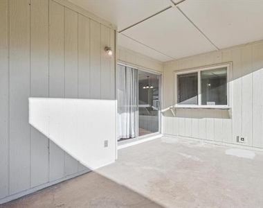 338 Edgewood Drive - Photo Thumbnail 16