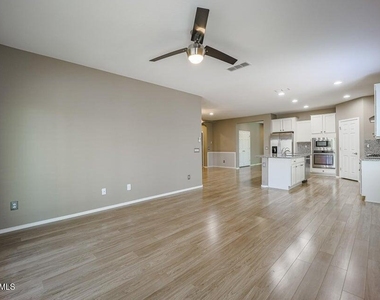 17576 W Bajada Road - Photo Thumbnail 8