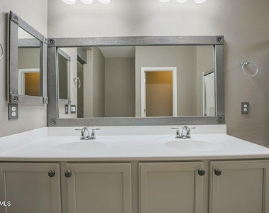 17576 W Bajada Road - Photo Thumbnail 34
