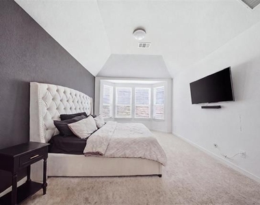 2384 Neff Lane - Photo Thumbnail 5