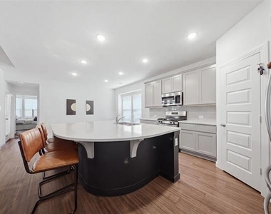 2384 Neff Lane - Photo Thumbnail 3