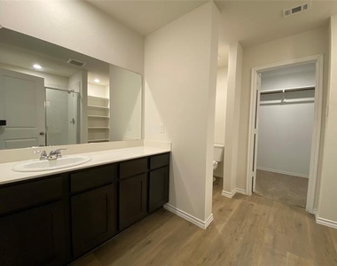 159 Mapleoak Drive - Photo Thumbnail 31