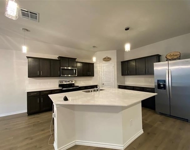 159 Mapleoak Drive - Photo Thumbnail 8
