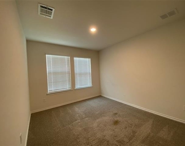 159 Mapleoak Drive - Photo Thumbnail 25