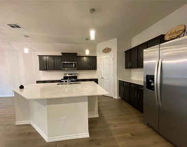 159 Mapleoak Drive - Photo Thumbnail 9