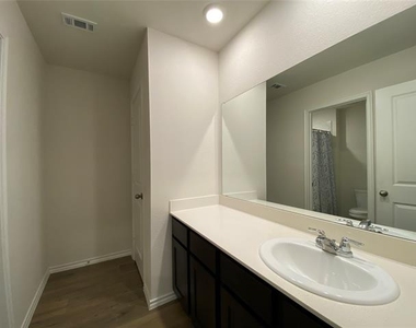 159 Mapleoak Drive - Photo Thumbnail 35