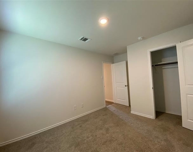 159 Mapleoak Drive - Photo Thumbnail 23