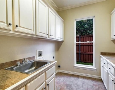 5933 King William Drive - Photo Thumbnail 13