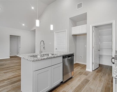 2511 Birdell Court - Photo Thumbnail 6